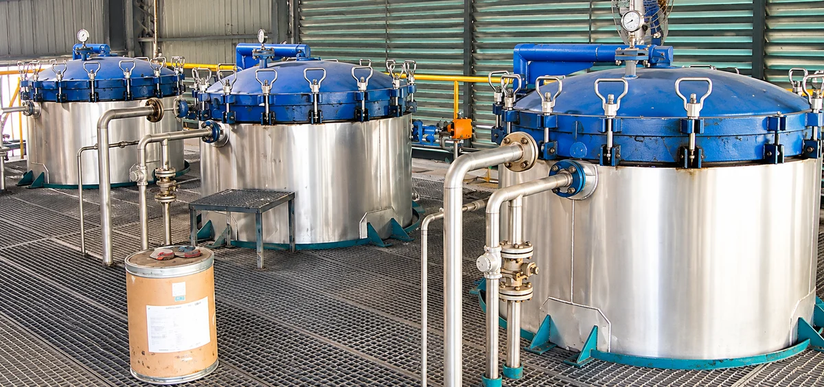 Installation of 3 X 50 Sq. M Sharplex - VPLF at Edible Oil Refinery.